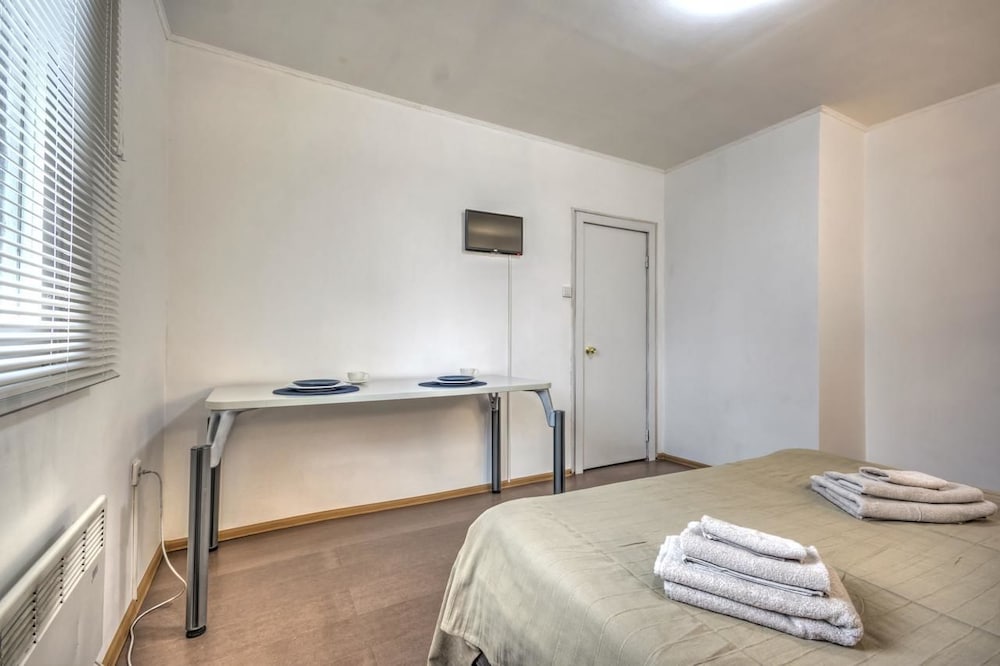 Standard Double Room, Shared Bathroom photo 3