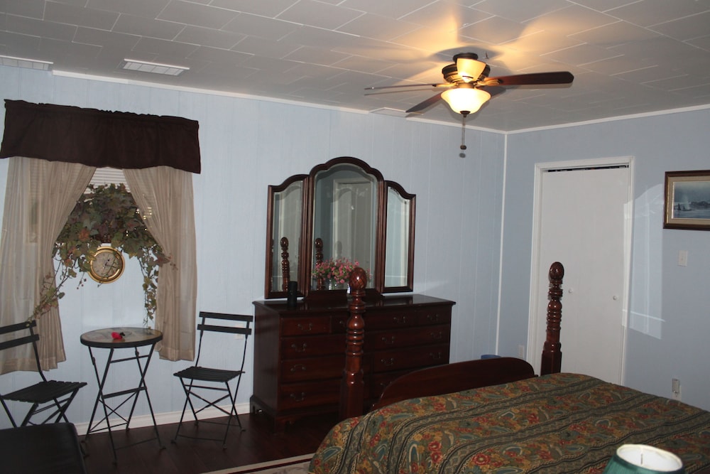 House, 5 Bedrooms, Private Pool & Hot Tub photo 3