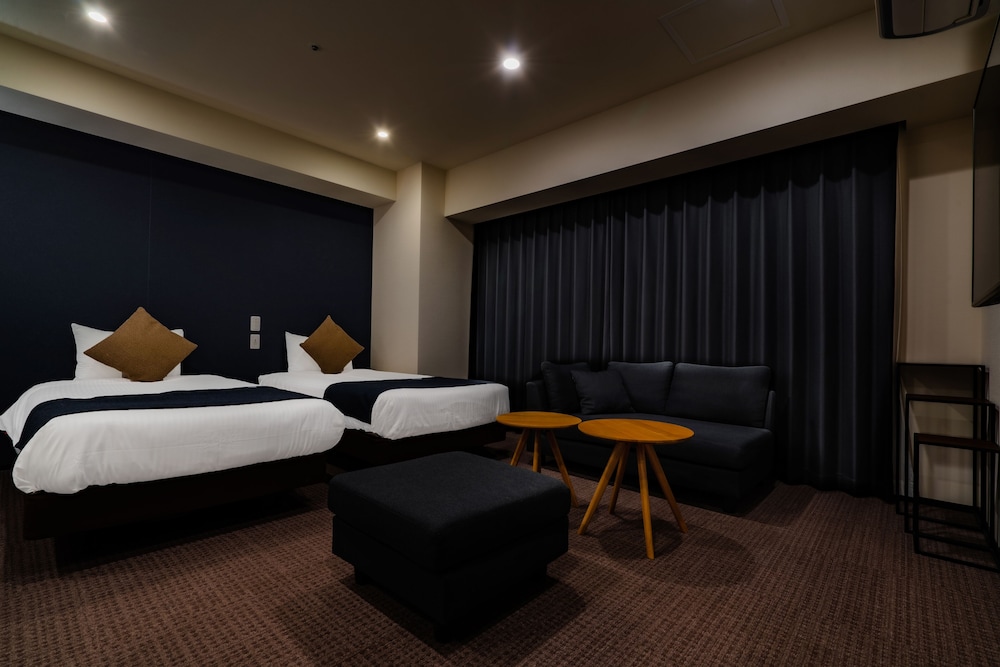 Exclusive Studio Suite, Multiple Beds, Kitchen, City View
