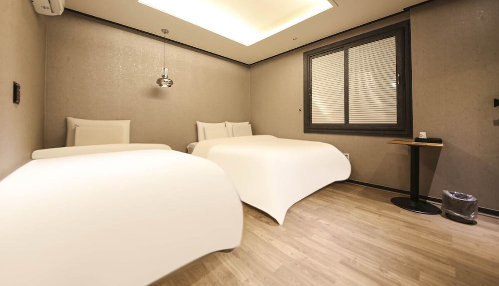 Business Twin Room photo 1