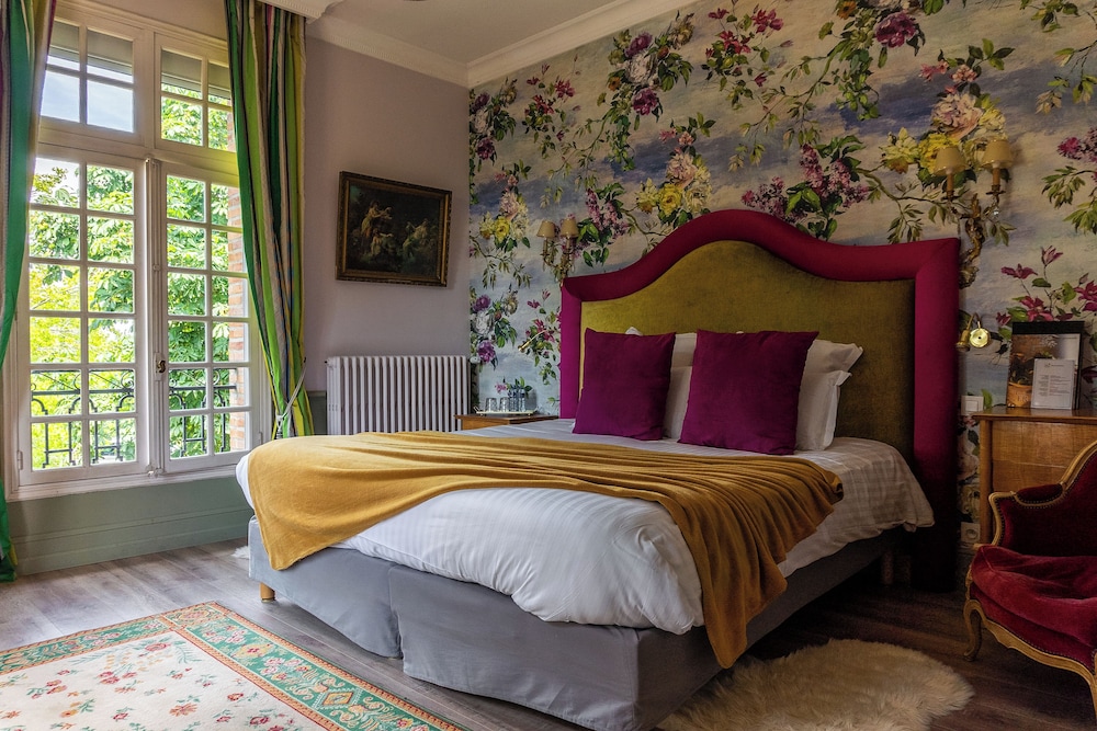 Junior Suite, 1 King Bed, Connecting Rooms, Garden View (Avelino)