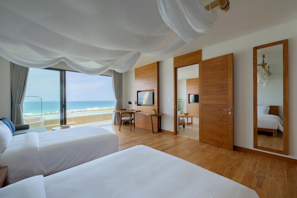 Seaview Sky Pool Villa photo 1