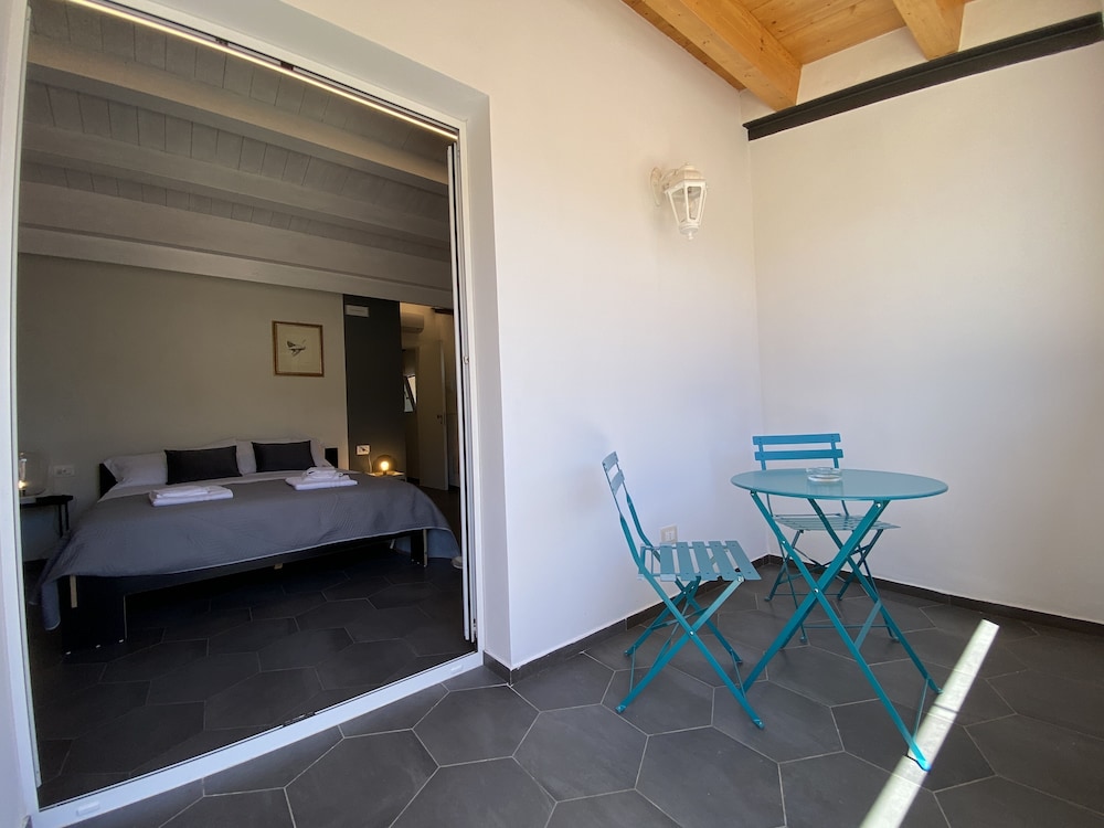Luxury Suite photo 1