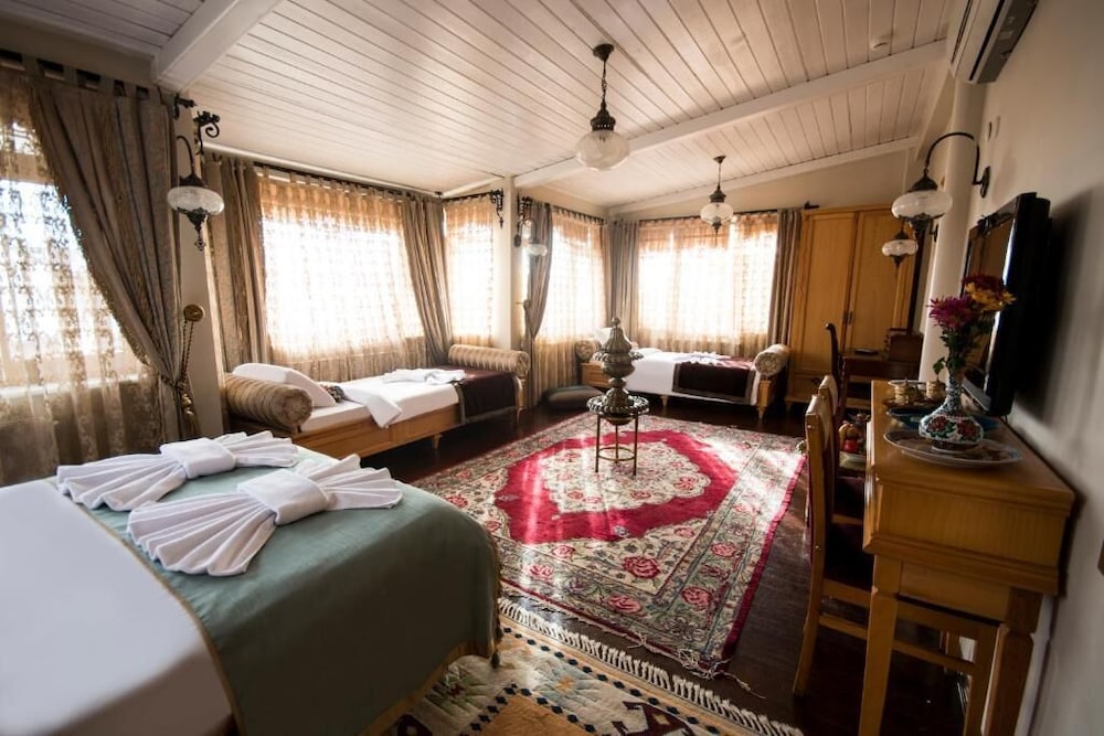 Deluxe Quadruple Room photo 1