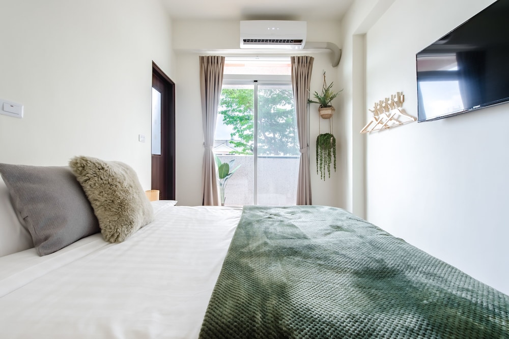 Deluxe Double Room, Balcony - Photo 5