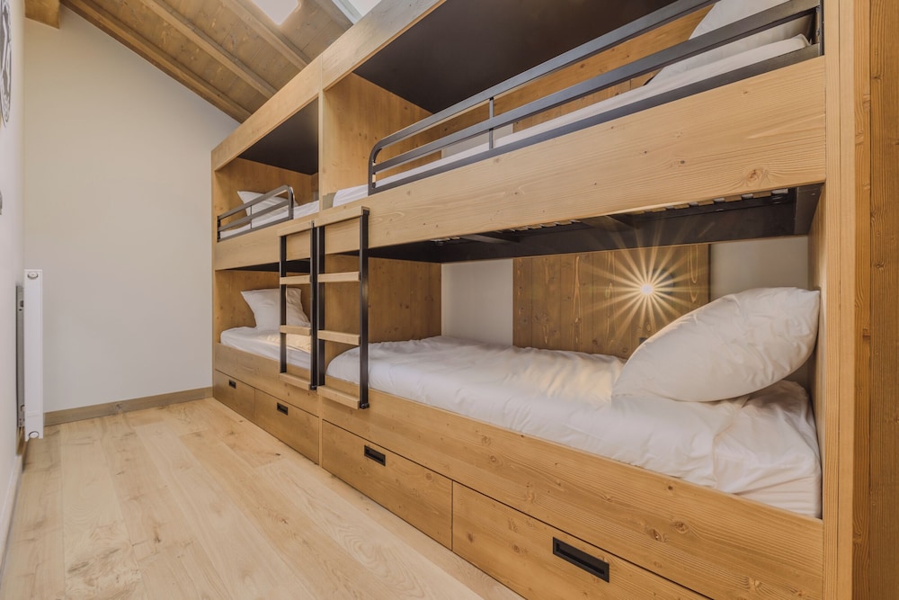 4 PIECES 2 CABINES DUPLEX 10-12 PERSONNES STANDARD photo 1