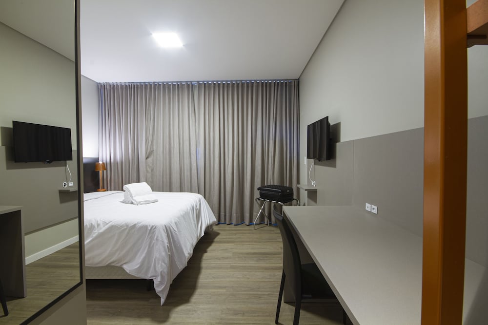 Executive Room - Photo 2