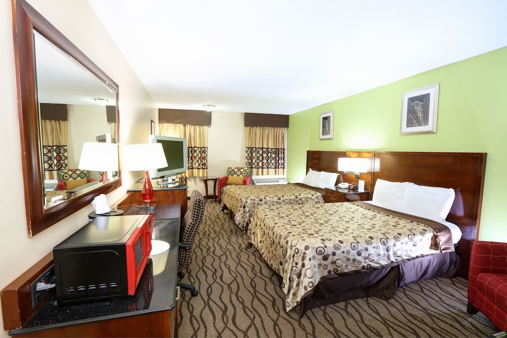 Standard Room, 2 Double Beds, Smoking photo 3