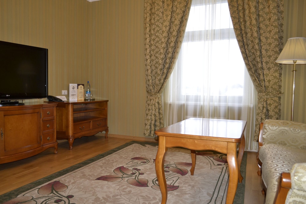 Luxury Suite photo 1