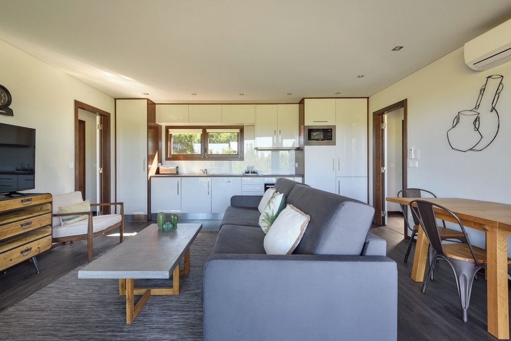 Superior Bungalow, 2 Bedrooms photo 3