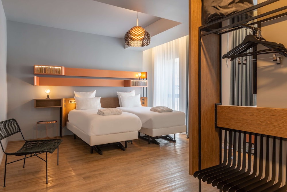 Deluxe Room, 2 Twin Beds