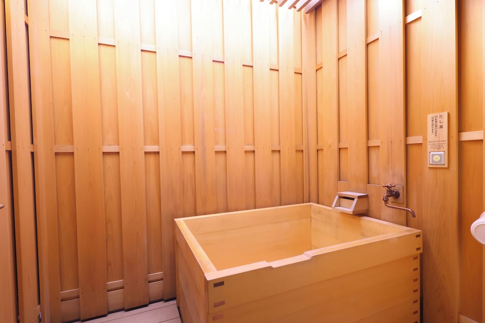 Japanese-style deluxe room (3 beds)- Non-Smoking photo 2