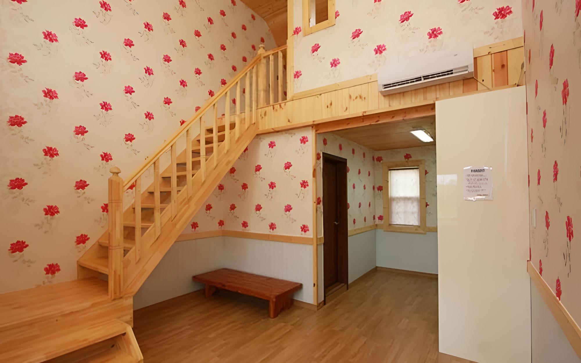 Room (Room 103) - Photo 2