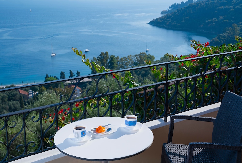 House, 3 Bedrooms, Sea View