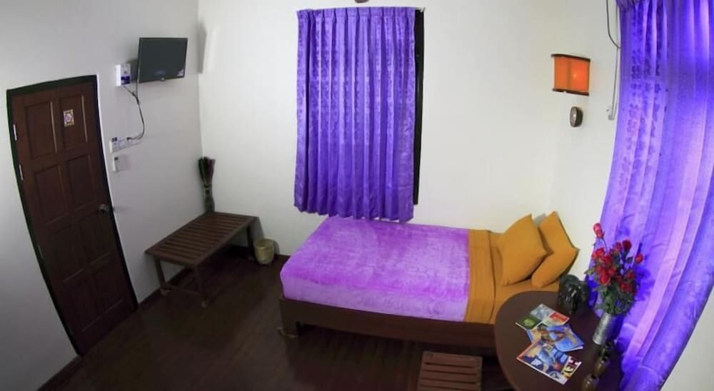 Standard Room photo 3