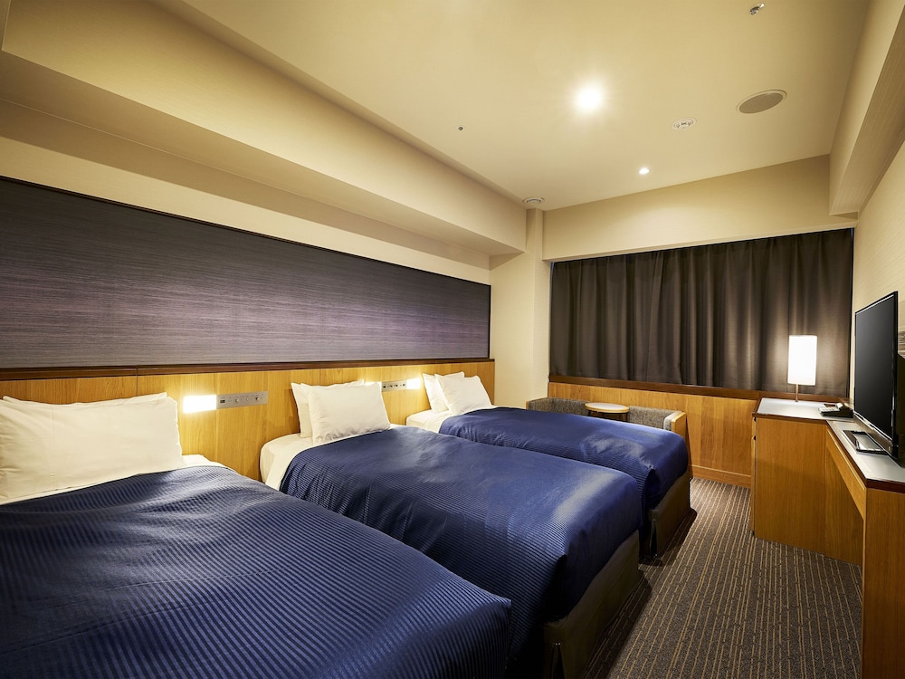 Standard Triple Room, Non Smoking photo 2