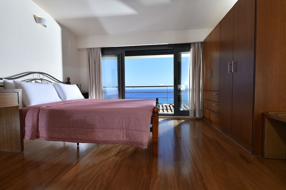 Villa with shared pool - Athina photo 2