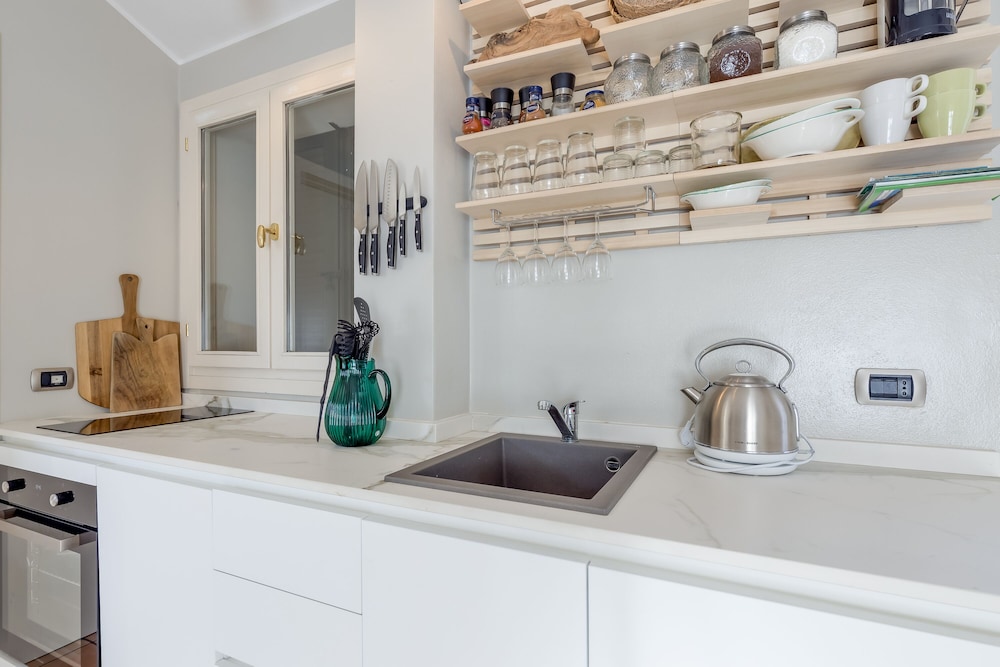 Family Studio, Mountain View, Lakeside (Porto Letizia Orchidea 6)
