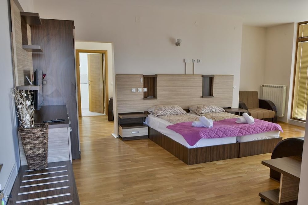 Basic Apartment