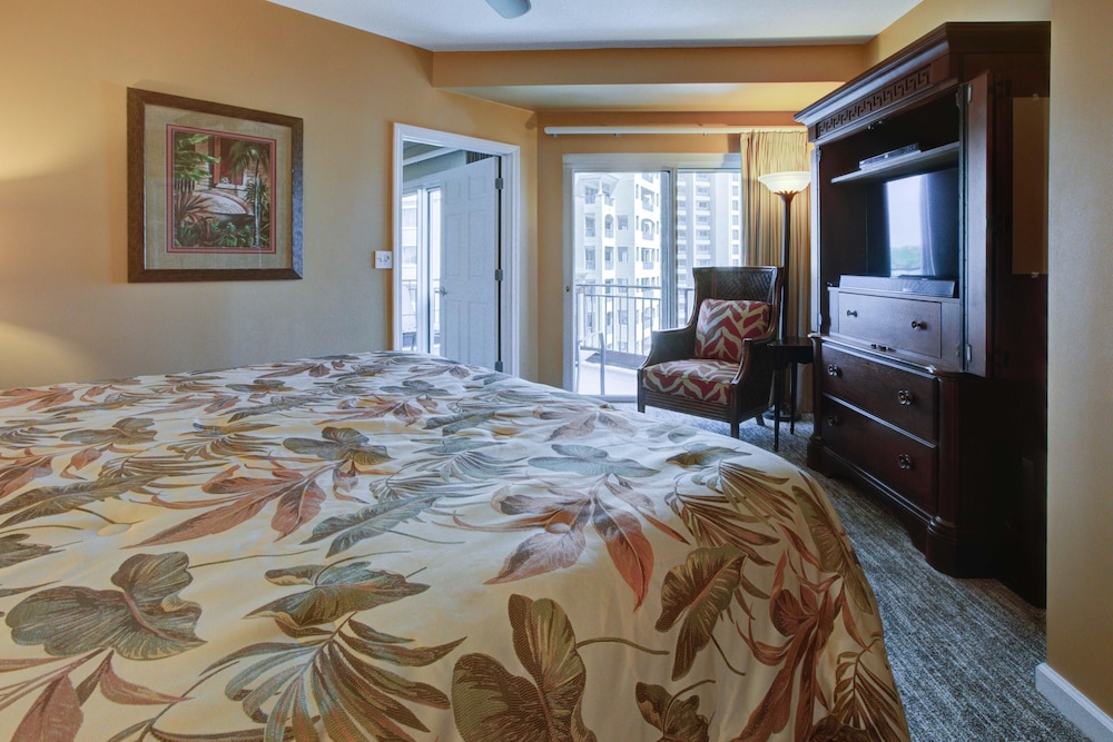 Condo, 1 King Bed With Sofa Bed (Westwinds 4740) photo 3