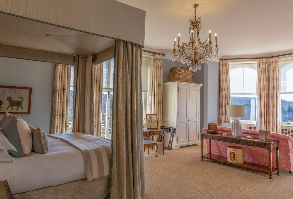 Master Suite (Main House)