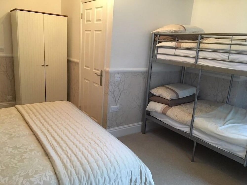 Premium Suite, Ensuite photo 3