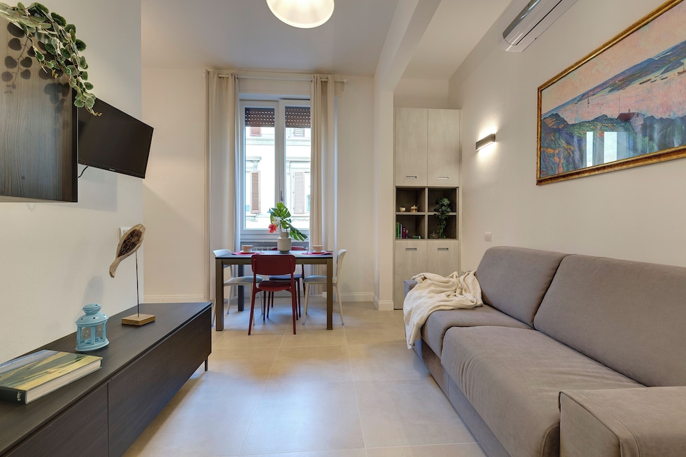 Apartment photo 1