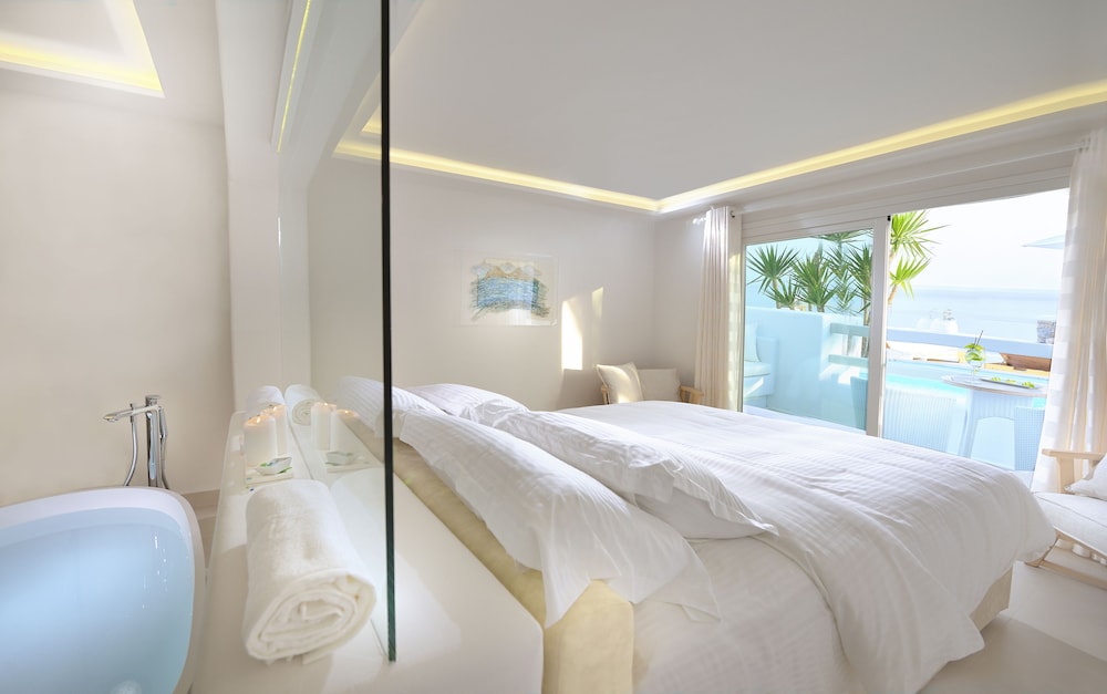 Elegant Suite, Sea View - Photo 8