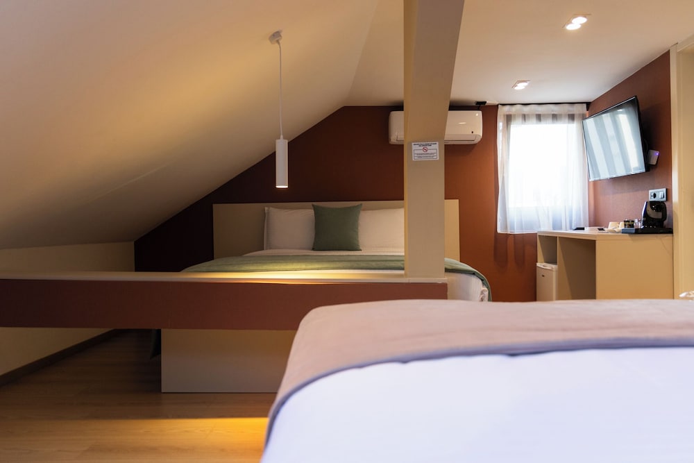 Classic Triple Room