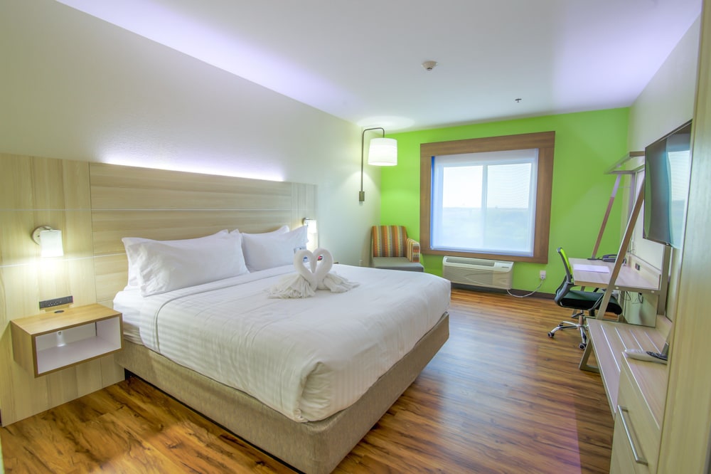 Suite, 1 Bedroom, Accessible photo 2