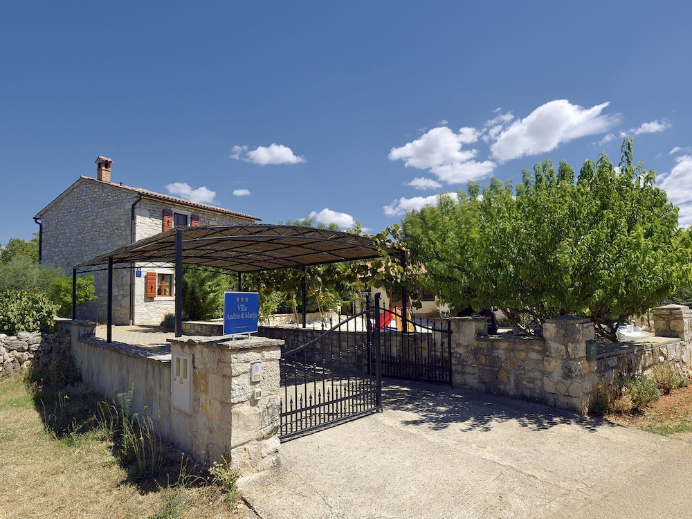 House photo 1