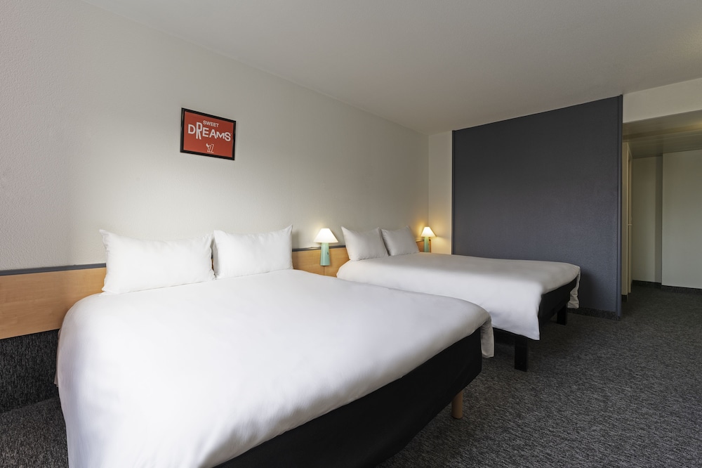 Standard Double Room, 2 Double Beds photo 1