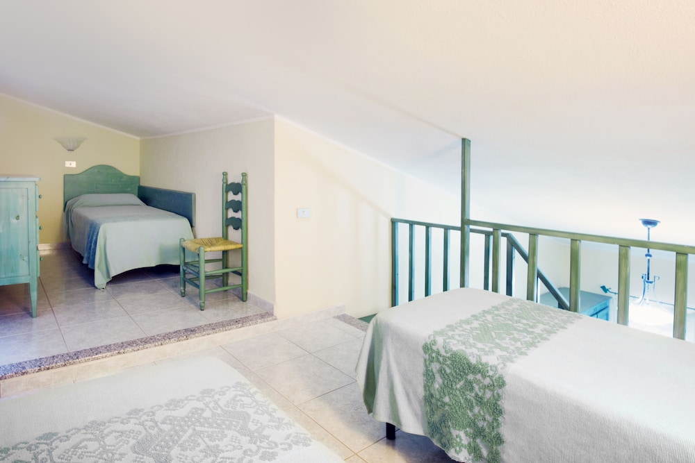 Classic Quadruple Room