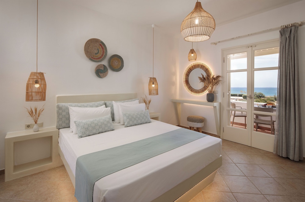 Panoramic Studio Suite, Sea View, Sea Facing