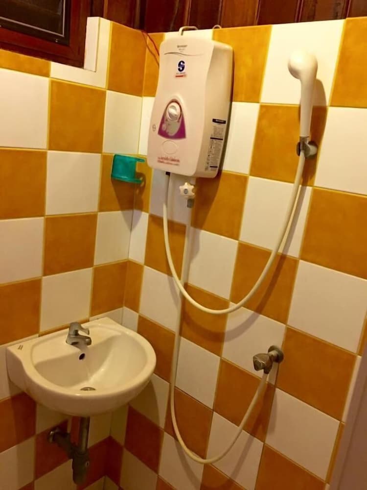 Deluxe Triple Room photo 2