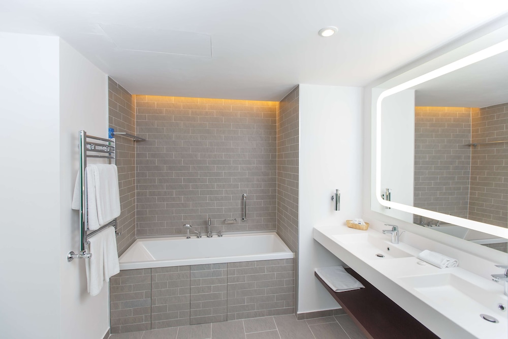 Suite, 1 Bedroom photo 1