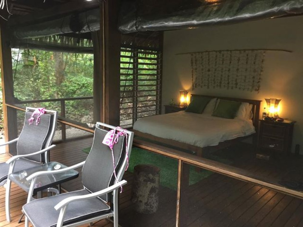 Jungle Bungalow photo 2