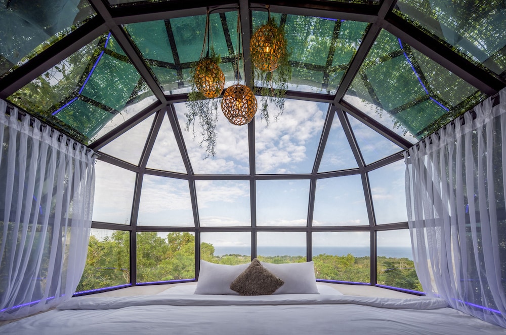 One Bedroom Premium Suite - Airship 2 photo 1