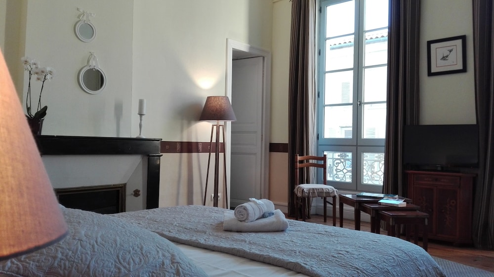 Standard Double Room - Photo 4