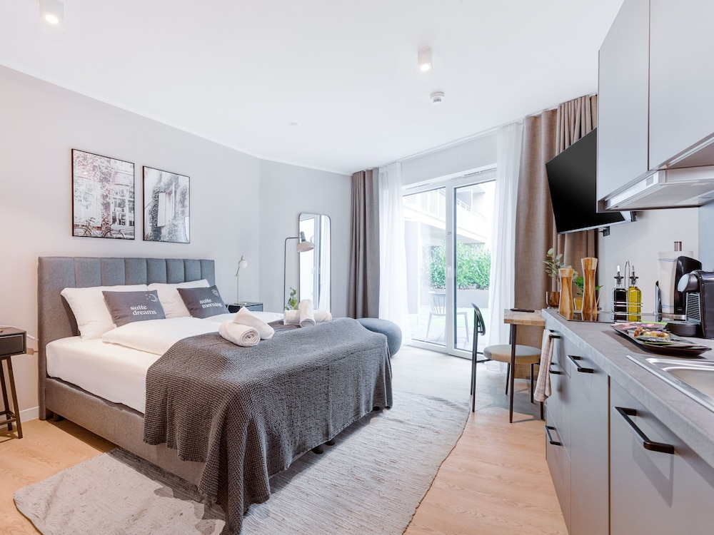 Suite M with Terrace - Photo 1