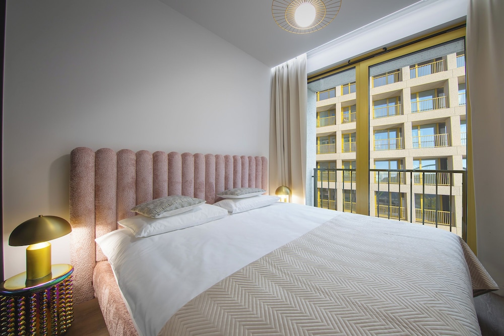 Penthouse with balcony and river view photo 3