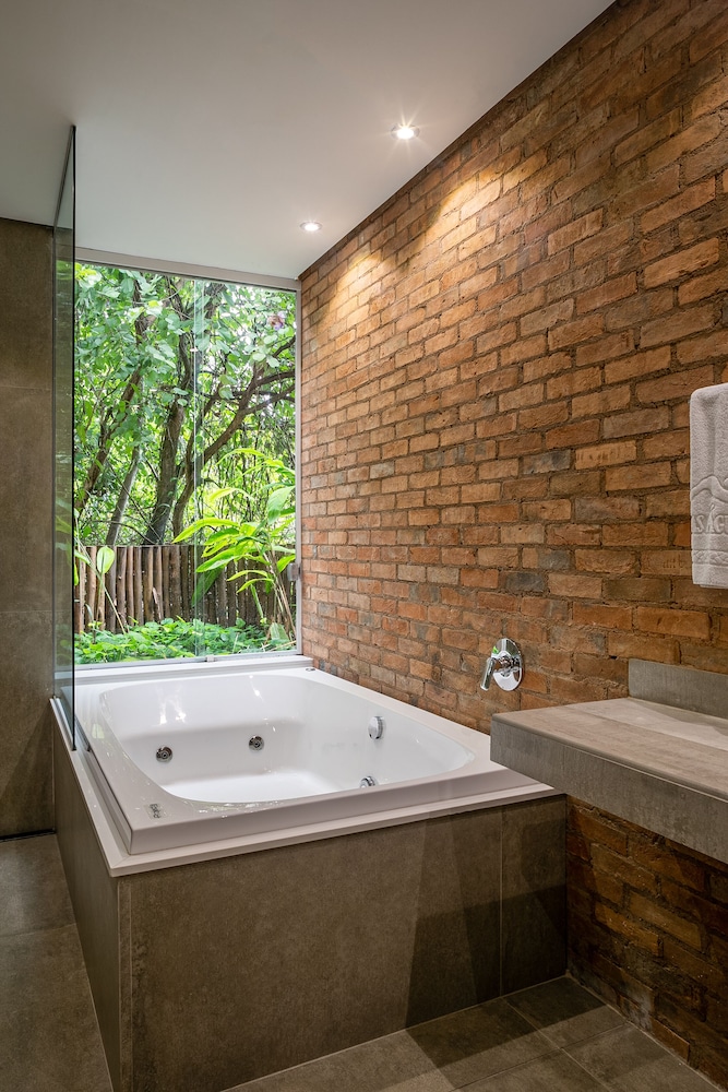 Premium Room, Jetted Tub, Garden View photo 2