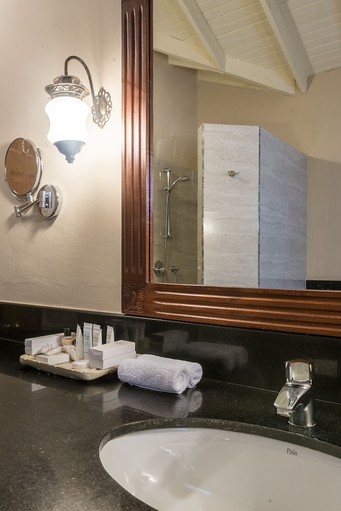 Superior Room - Photo 6