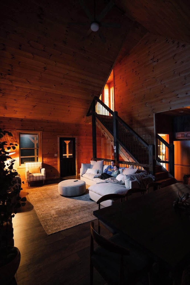 Cabin, Multiple Beds, Hot Tub (Memories at Hillside) photo 3