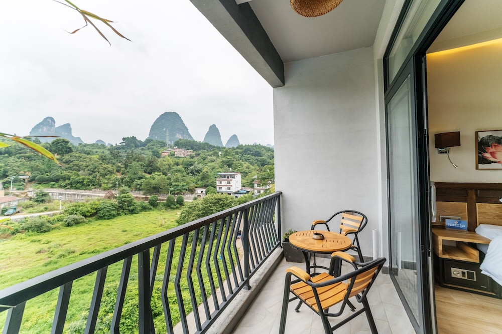 Reopening Promotion - Deluxe Double Room photo 2