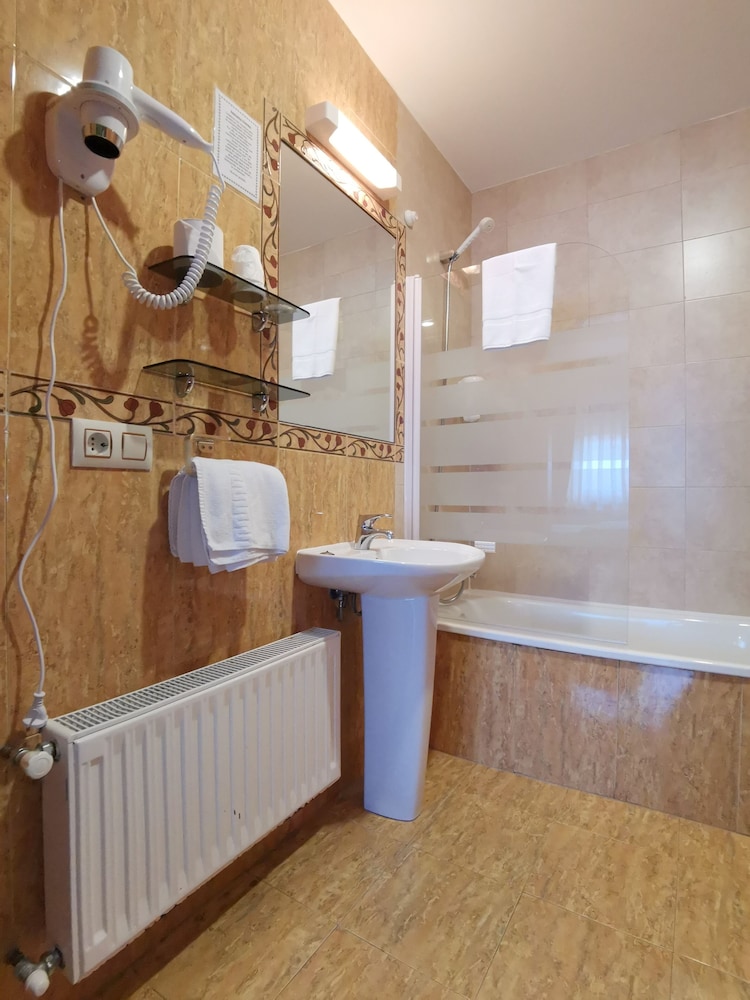 Standard Room - Photo 3