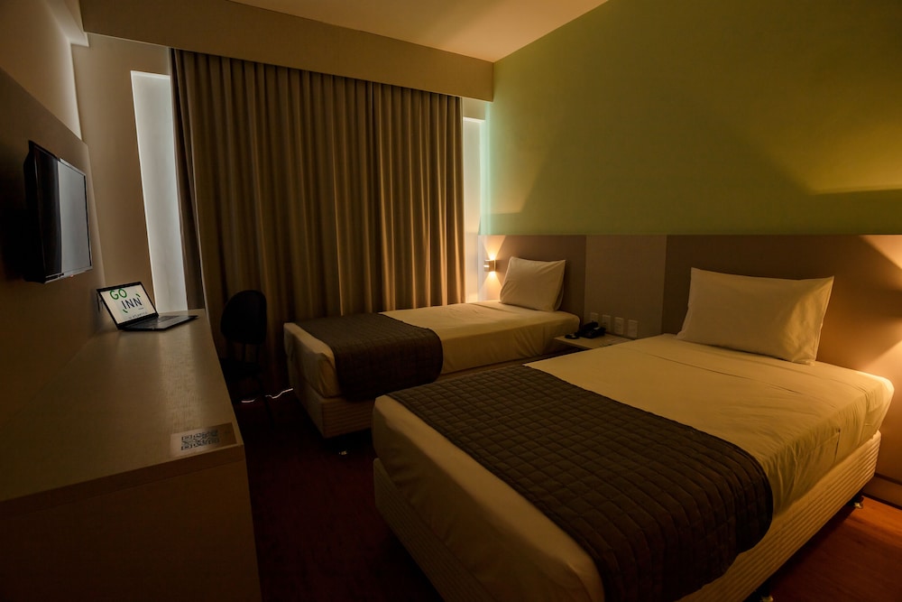 Standard Twin Room - Photo 9