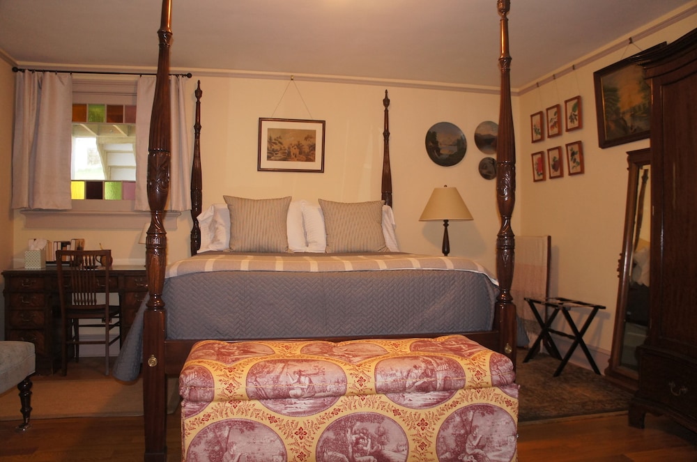 Double Room (The Artist's Room) photo 1