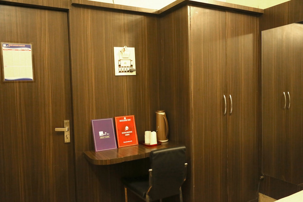 Deluxe Room - Photo 4