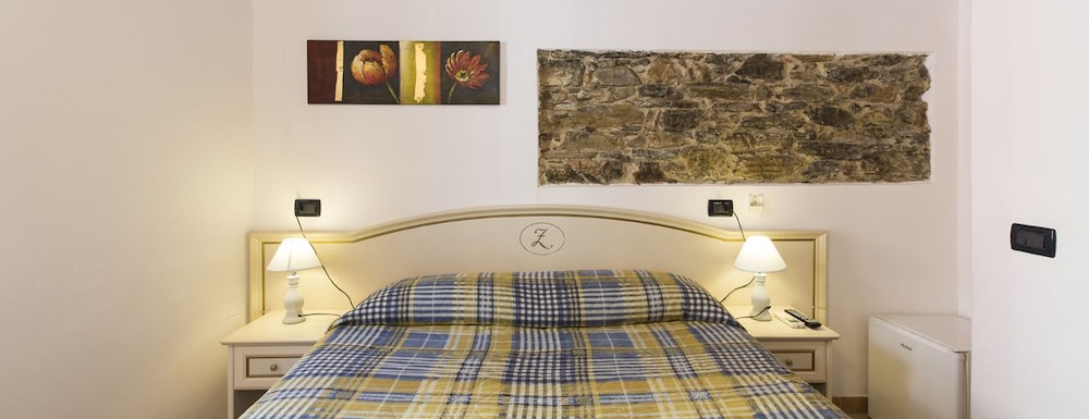 Triple Room - Photo 22